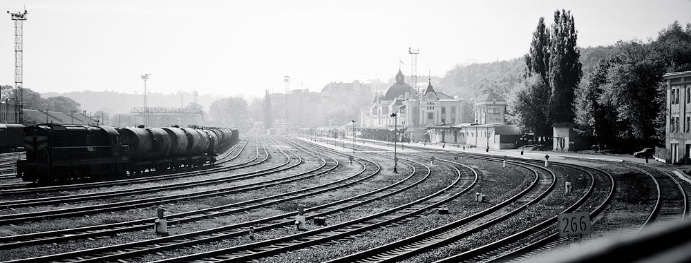 Вокзал в Черновцах, вид сбоку © 2010 Alex Nedoviziy