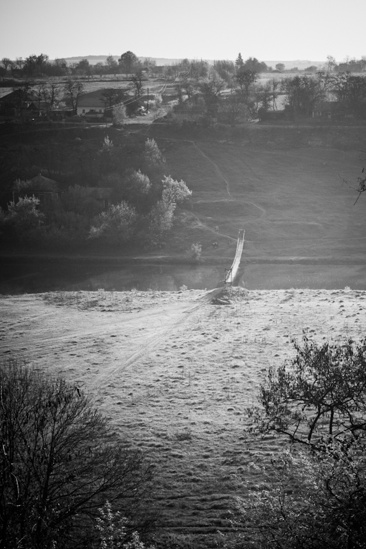 Вид на долину Збруча та кладку в Скалі-Подільській © 2012 Alex Nedoviziy